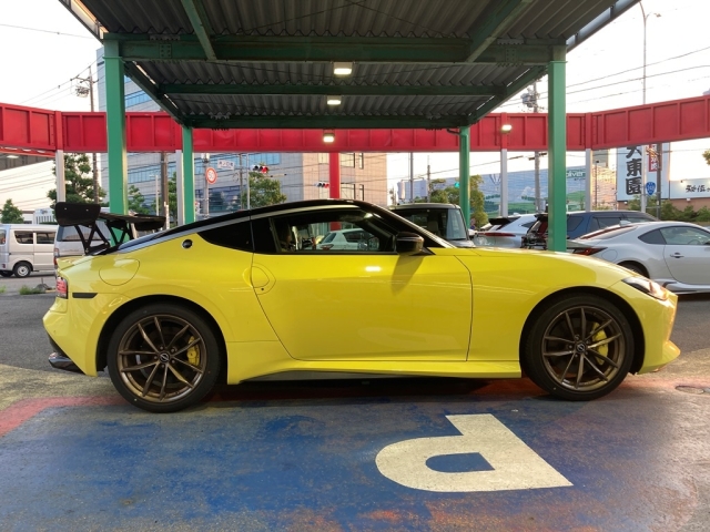 NISSAN Fairlady Z Protospecs Yellow 2023′ A5FYK