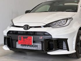 
									TOYOTA Yaris RZ High Performance Pearl White 2024′ A5RXO full								