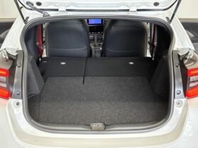 
									TOYOTA Yaris RZ High Performance Pearl White 2024′ A5RXO full								
