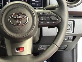 
									TOYOTA Yaris RZ High Performance Pearl White 2024′ A5RXO full								