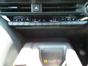 
									TOYOTA Crown CrossOver G Advanced Leather Pkg Pearl White 2022′ A5S2U full								