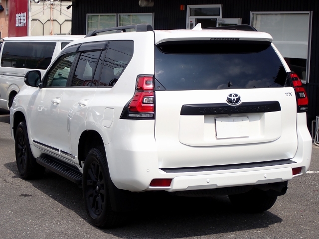 TOYOTA Land Cruiser Prado TX L Packet Matte Black Ed Pearl White 2022′ A7L45