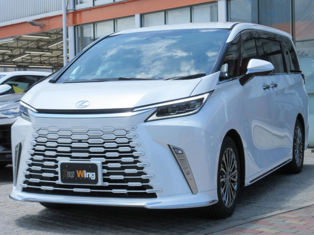 Lexus LM Version L Pearl White 2024′ A7L4F