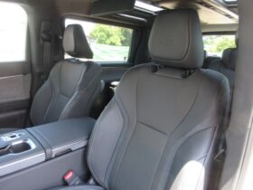 
									Lexus LM Version L Pearl White 2024′ A7L4F full								