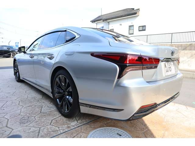 Lexus LS F Sport Silver 2023′ A7XXB