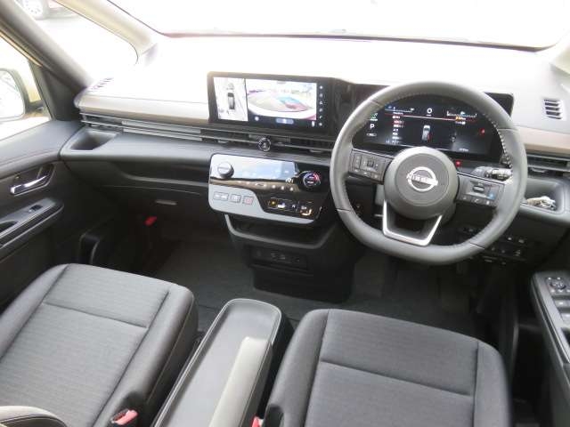 NISSAN Serena e-4ORCE Highway Star V Beige 2024′ A7Y0N