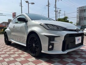 
									TOYOTA Yaris RC Pearl White 2023′ A9Y79 full								