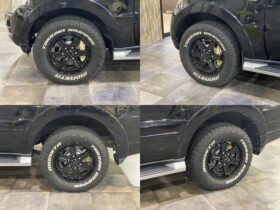 
									MITSUBISHI Pajero GR Black 2012′ AA074 full								