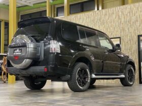 
									MITSUBISHI Pajero GR Black 2012′ AA074 full								