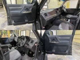 
									MITSUBISHI Pajero GR Black 2012′ AA074 full								