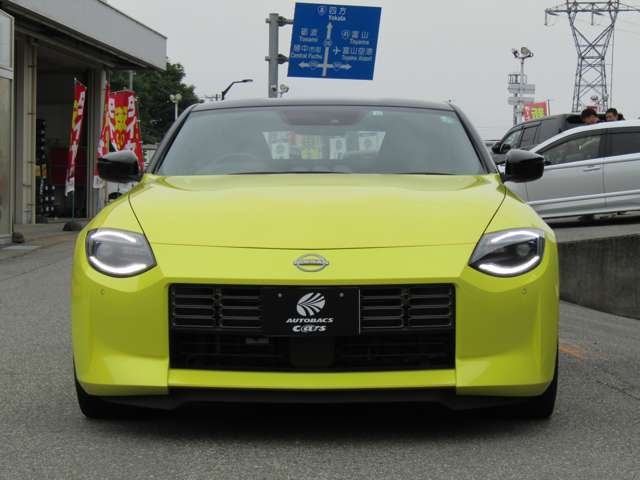 NISSAN Fairlady Z Ver ST Yellow 2022′ AC3Y1