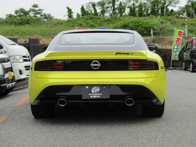 NISSAN Fairlady Z Ver ST Yellow 2022′ AC3Y1