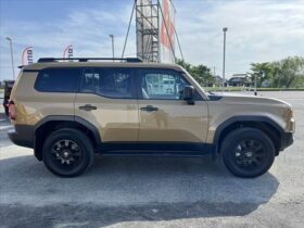 
									TOYOTA Land Cruiser Wagon VX First ED SR  All-Round   Safe Beige 2024′ AC7M5 full								