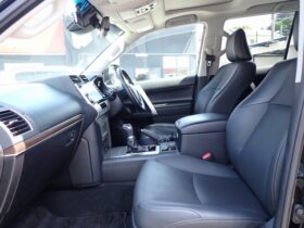 
									TOYOTA Land Cruiser Prado TX L Package Sunroof 7 Seater Black 2021′ AE0NC full								