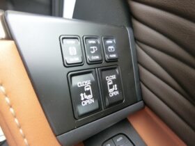 
									TOYOTA Vellfire Hybrid 2.5 Z Premier E- White 2023′ AECJL full								