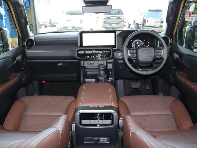TOYOTA Land Cruiser Wagon VX First Edition Beige 2024′ AGHLF