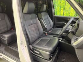 
									TOYOTA Noah S-Z Pearl White 2023′ AGI6B full								