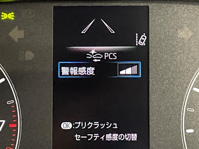 TOYOTA Yaris X Pearl White 2022′ AGI8W