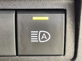 
									TOYOTA Yaris X Pearl White 2022′ AGI8W full								