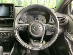 
									TOYOTA Yaris X Pearl White 2022′ AGI8W full								