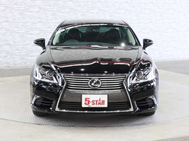 Lexus LS Version C Black 2013′ AIKHV