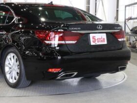 
									Lexus LS Version C Black 2013′ AIKHV full								