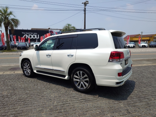 TOYOTA Land Cruiser Wagon ZX Pearl White 2020′ AKFZO
