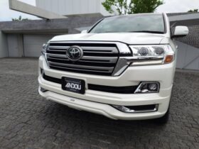 
									TOYOTA Land Cruiser Wagon ZX Pearl White 2020′ AKFZO full								