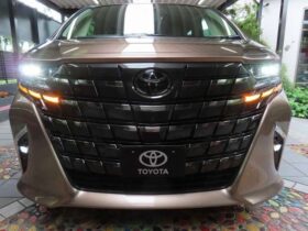 
									TOYOTA Alphard Executive Lounge AWD Beige/Black 2024′ AKPNI full								
