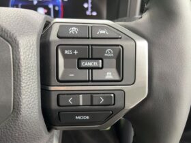 
									TOYOTA Land Cruiser Wagon VX Pearl White 2024′ AMT7J full								