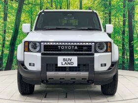 
									TOYOTA Land Cruiser Wagon VX Pearl White 2024′ AMT7J full								