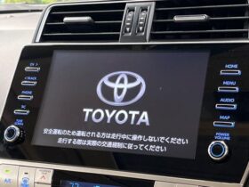 
									TOYOTA Land Cruiser Prado TX L Packet Matte Black Ed Pearl White 2022′ AMY8I full								