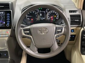 
									TOYOTA Land Cruiser Prado TX L Packet Matte Black Ed Pearl White 2022′ AMY8I full								