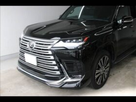 
									Lexus LX LX600 7-seater Black 2023′ AMYAM full								