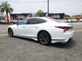 
									Lexus LS F Sport Pearl White 2019′ AOQCS full								