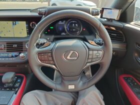 
									Lexus LS F Sport Pearl White 2019′ AOQCS full								