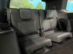
									TOYOTA Land Cruiser Wagon VX Pearl White 2025′ AOZGM full								
