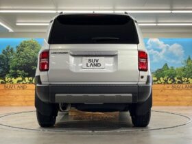 
									TOYOTA Land Cruiser Wagon VX Pearl White 2025′ AOZGM full								