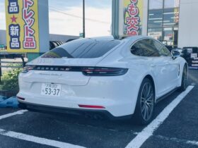 
									Porsche Panamera Turbo S E-Hybrid White 2018′ APDGK full								
