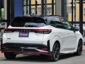
									NISSAN AURA Nismo Tuned e-POWER Pearl White 2024′ AQVH9 full								