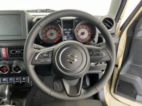 
									SUZUKI Jimny XC Beige 2025′ AQVJX full								