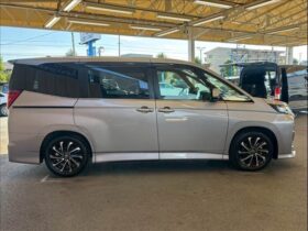 
									TOYOTA Noah S-Z Silver 2023′ AR4GJ full								