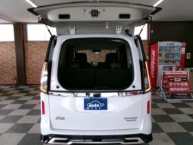 
									NISSAN Serena e-4ORCE Highway Star V Pearl White 2024′ AR7Q0 full								