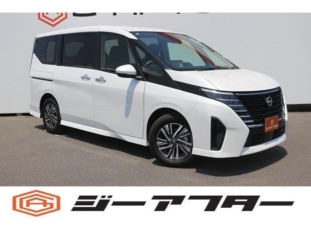 NISSAN Serena 1.2 e-POWER Highway Star V Pearl White 2023′ AR7SP