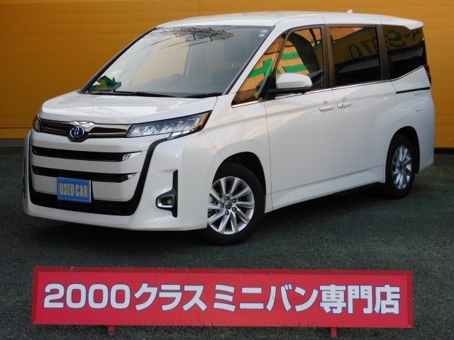 TOYOTA Noah Z Pearl White 2023′ AT0SV