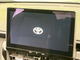 
									TOYOTA Corolla Cross S Pearl White 2024′ AT9RV full								