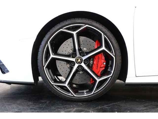 Lamborghini Huracan EVO RWD White 2021′ ATA6S