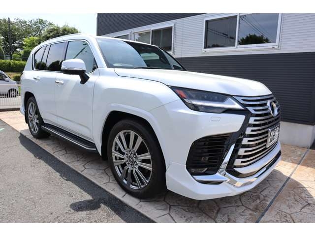 Lexus LX Executive Pearl White 2023′ ATAFI