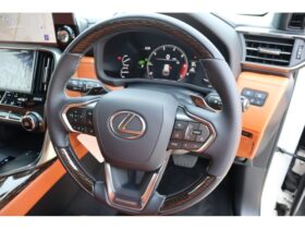 
									Lexus LX Executive Pearl White 2023′ ATAFI full								