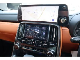
									Lexus LX Executive Pearl White 2023′ ATAFI full								